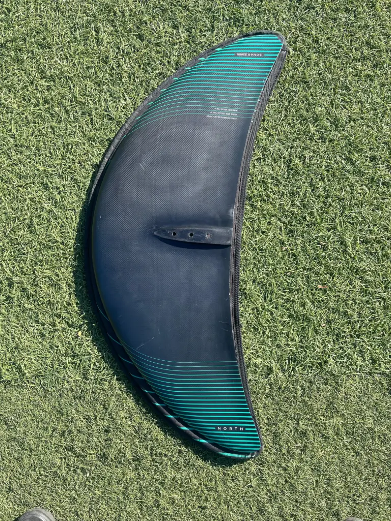 NORTH SONAR FRONT WING 2200R USADO