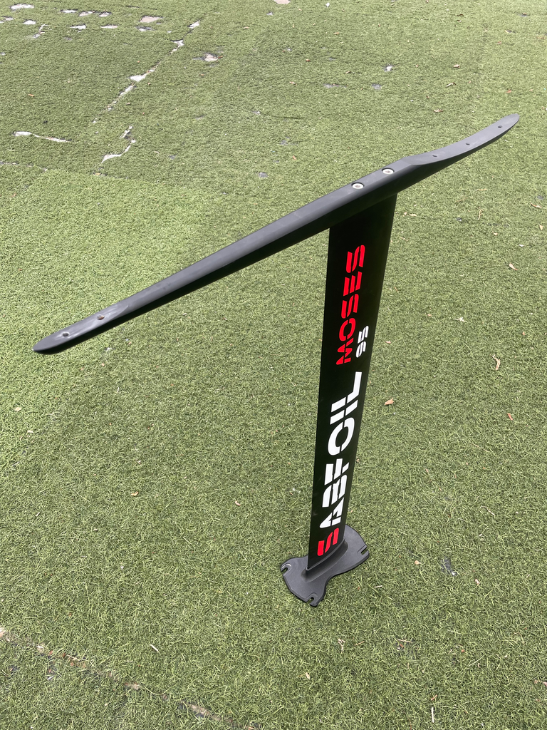 SAB FOIL MOSES ALU MAST 95 + FUSELAJE USADO