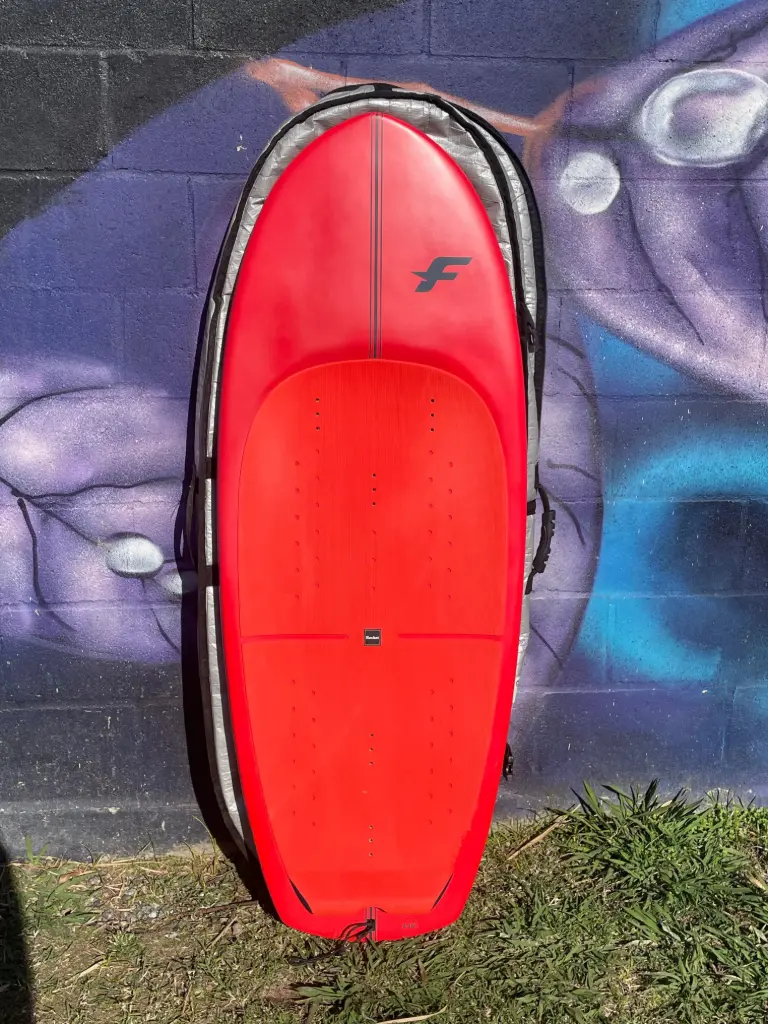 FONE ROCKET WING S 4.10 48 L 2023 USADO (CON FUNDA)