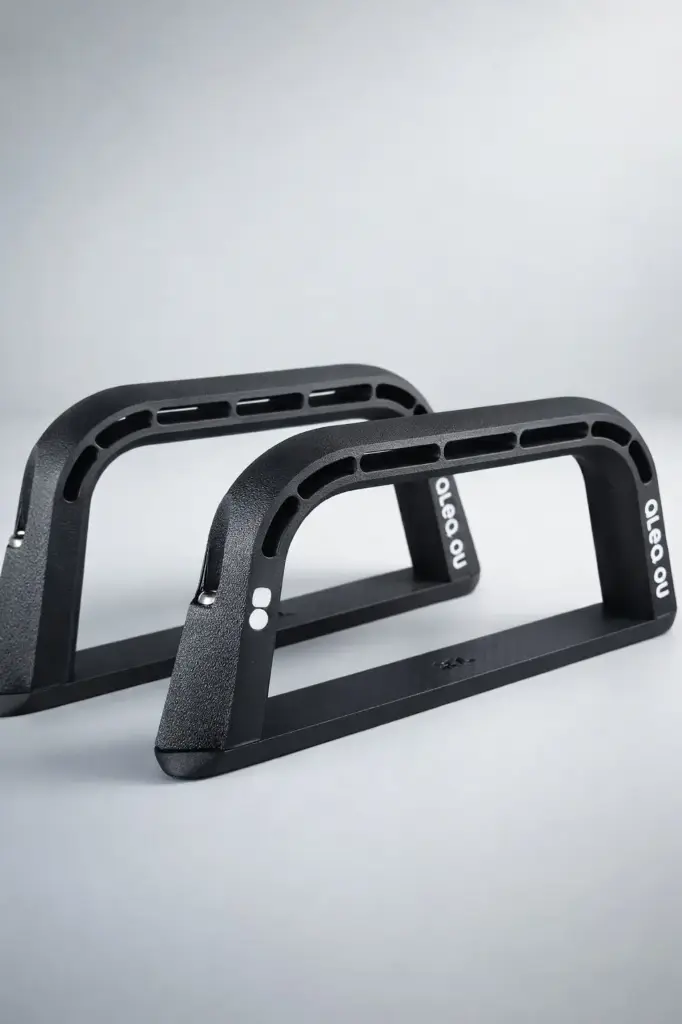 MANIJA ALEQ OU CARBON PRO