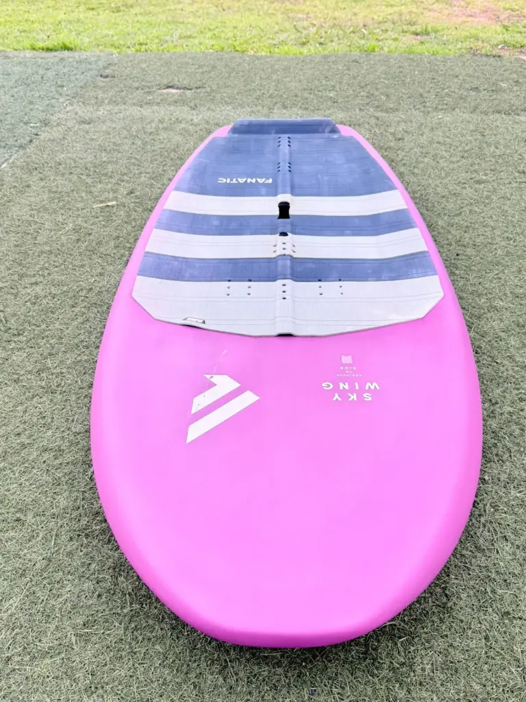 TABLA DE WING FANATIC SKY WING 105 L + FUNDA USADO
