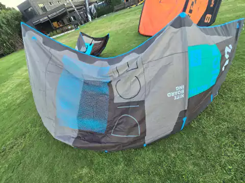 NORTH DICE 12 M 2018 + BARRA USADO