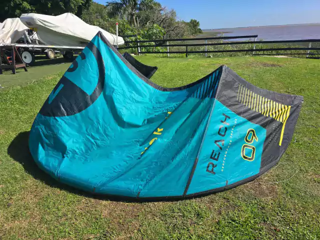 NORTH REACH 9 M 2024 + BARRA USADO