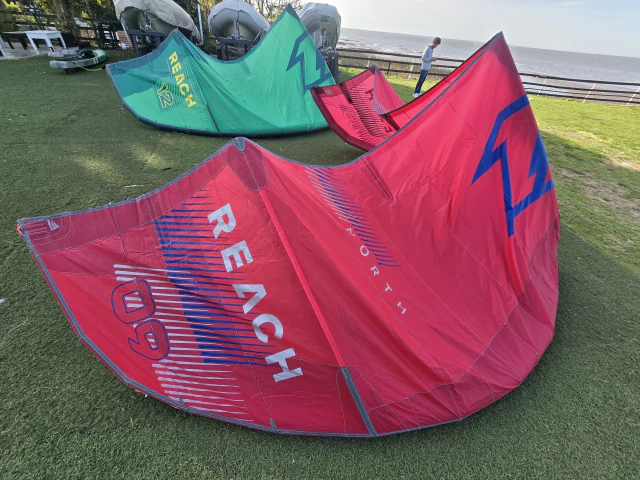 NORTH REACH 9 M ROJO 2021 USADO