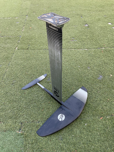 CABRINHA FOIL CAB FUSION X1300 CARBON + ALU MAST USADO