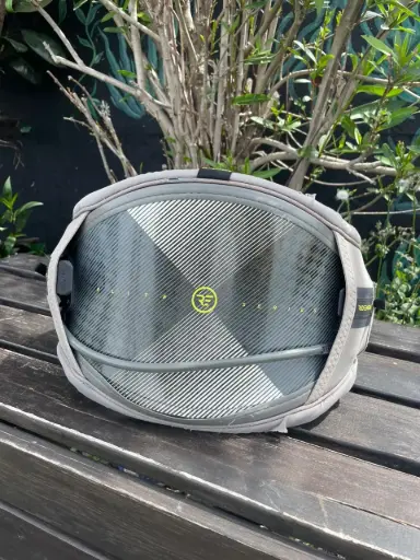 RIDE ENGINE ELITE CARBON V6 M USADO